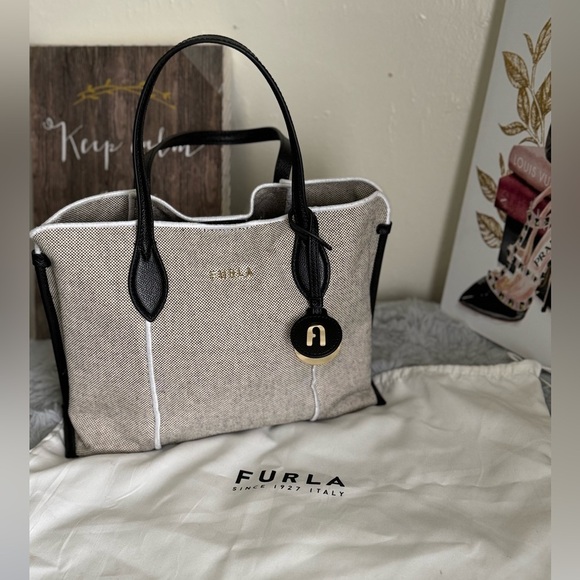 Furla Handbags - EUC FURLA WOMEN'S PIPED TRIM WOVEN TEXTILE TOTE IN NATURAL BLACK